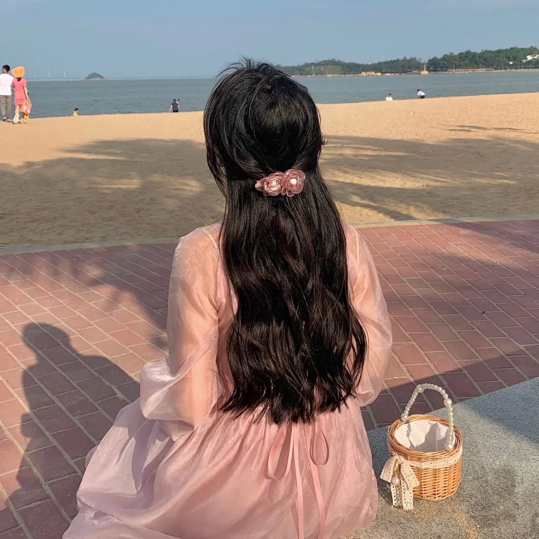 茜拉